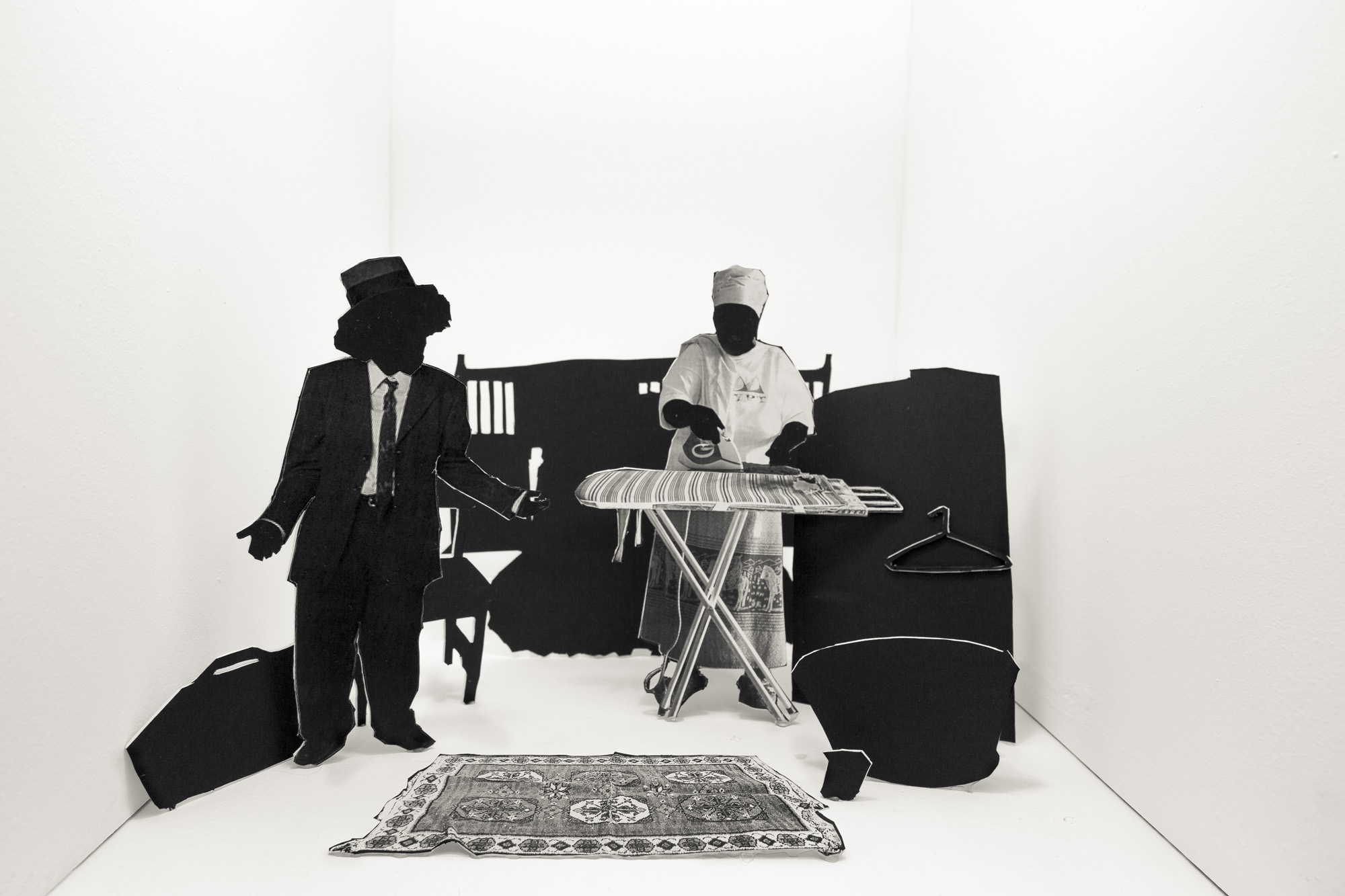 037Ke ile ka tswela pele ka ho tereka a ntse a bua, Reconstruction of a Family,2016(c)Lebohang Kganye